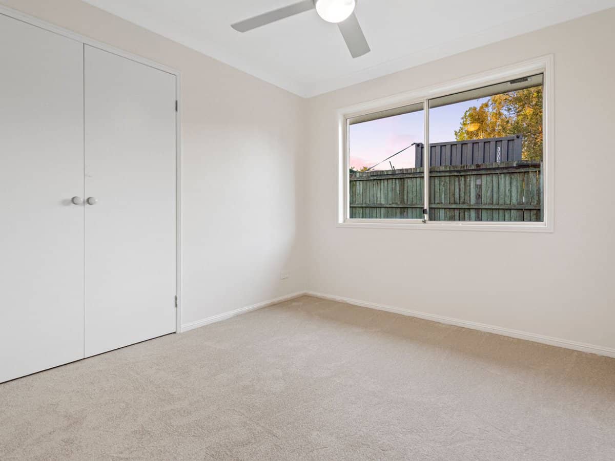 2 YARABAH Crescent, SHAILER PARK - Thumbnail 17