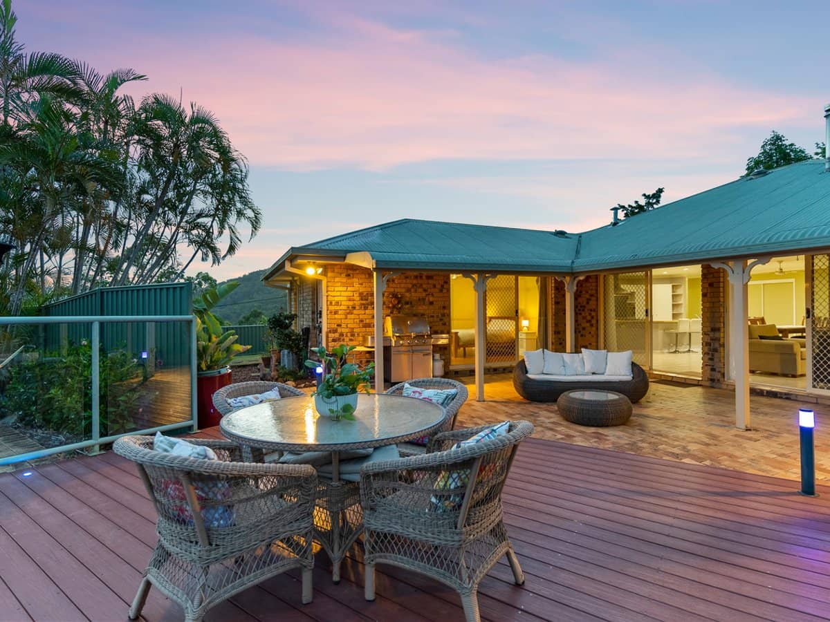 55 Saunders Drive, BONOGIN - Thumbnail 4