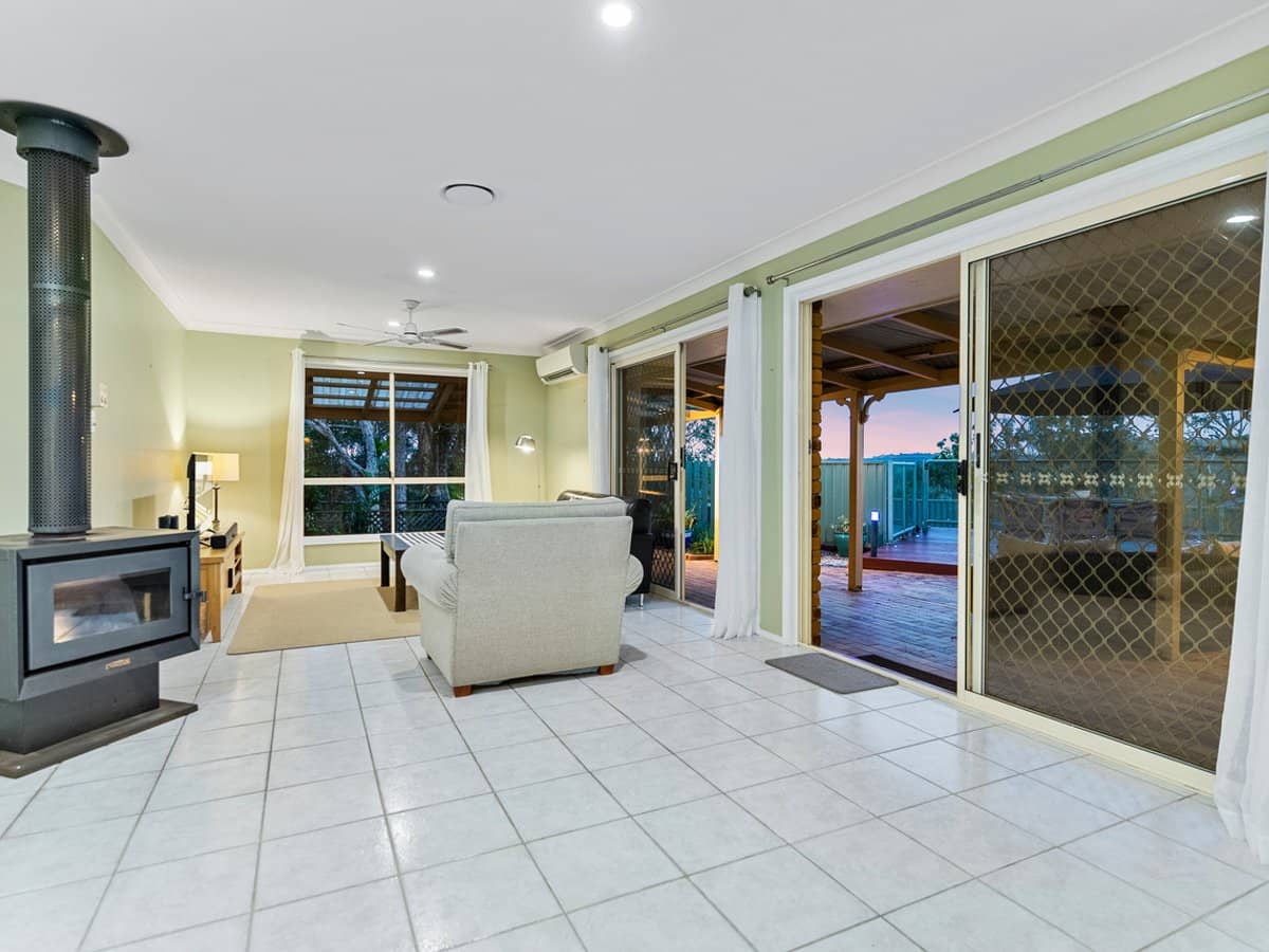 55 Saunders Drive, BONOGIN - Thumbnail 15