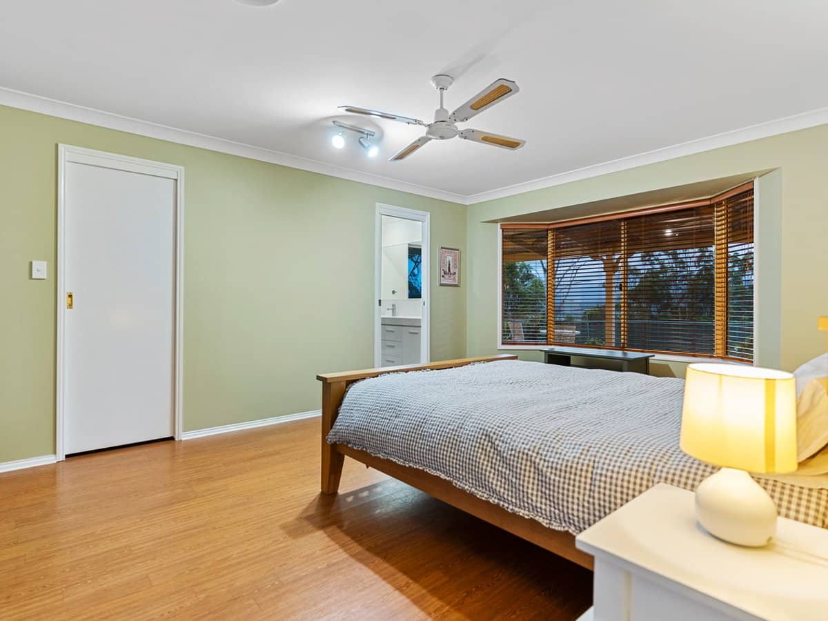 55 Saunders Drive, BONOGIN - Thumbnail 20