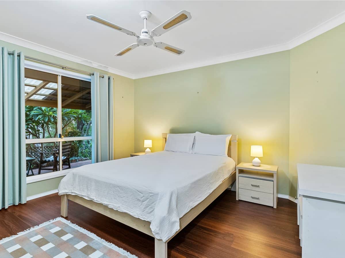 55 Saunders Drive, BONOGIN - Thumbnail 23