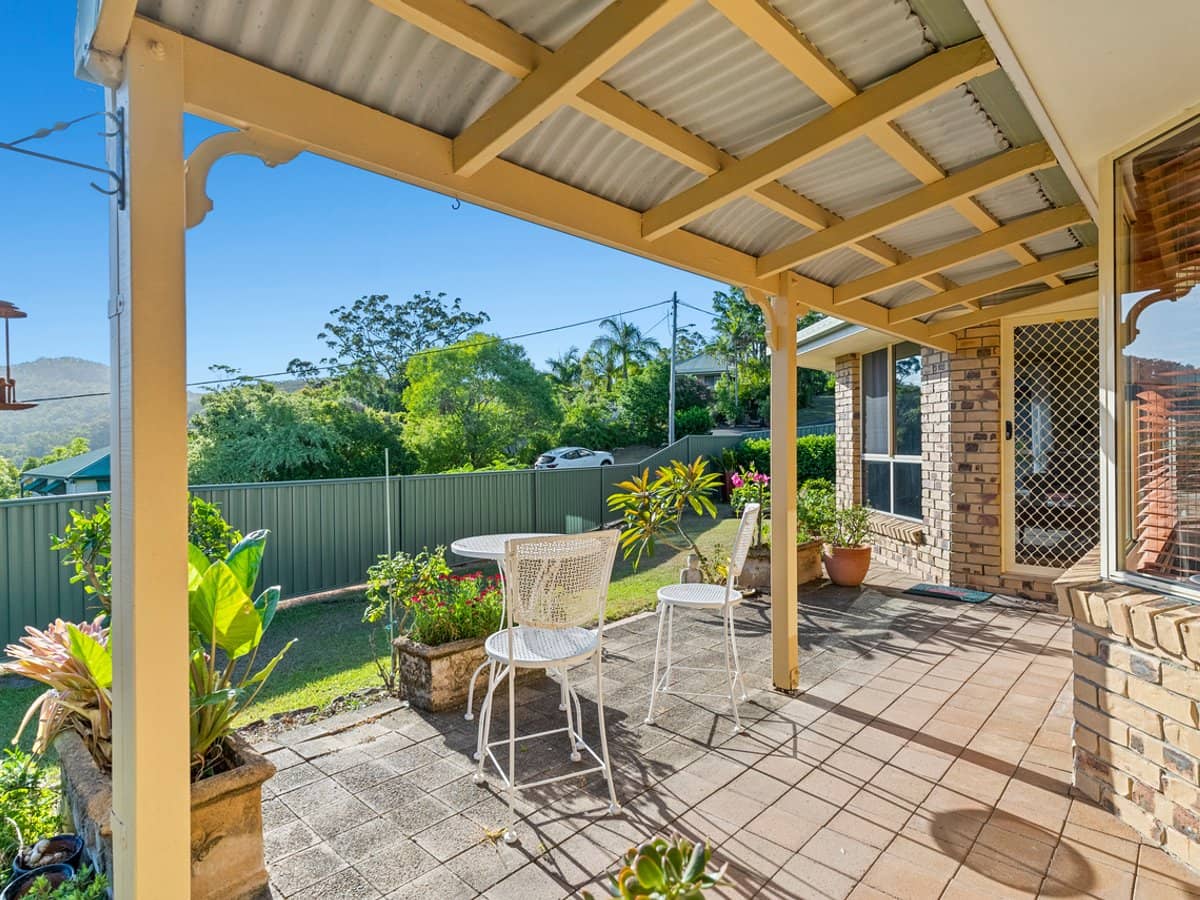 55 Saunders Drive, BONOGIN - Thumbnail 28
