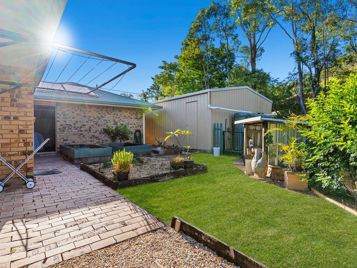 55 Saunders Drive, BONOGIN - Thumbnail 33