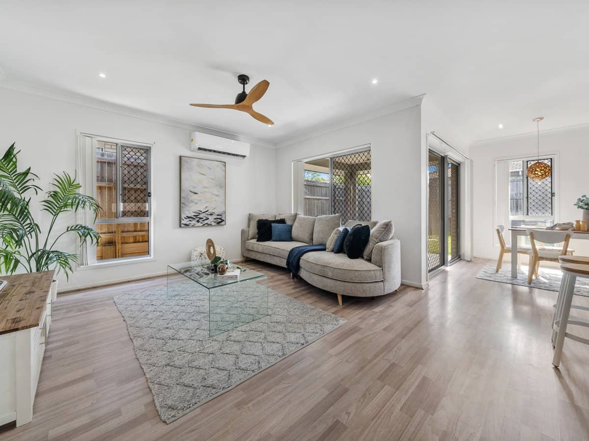 9 Mount Glorious Street, PARK RIDGE - Thumbnail 1