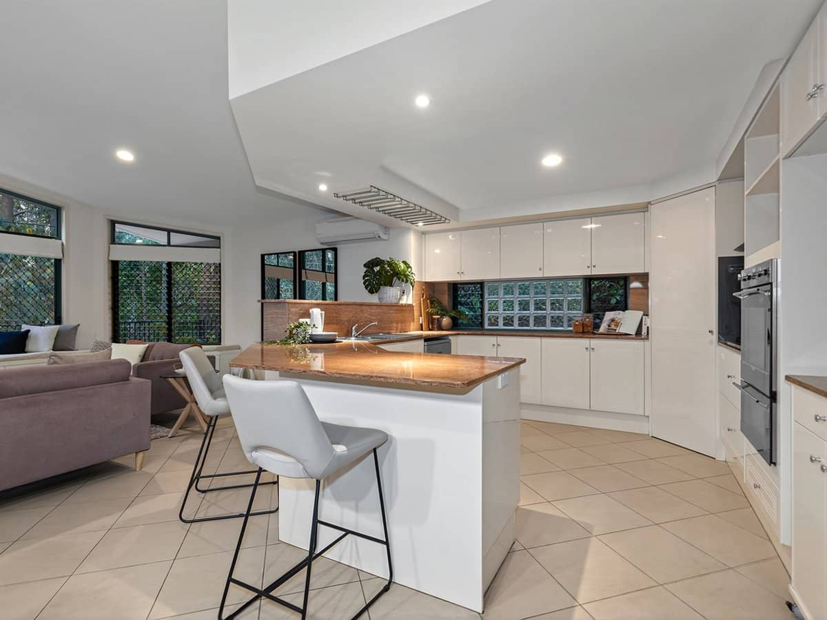 8 Casuarina Street, BRIDGEMAN DOWNS - Thumbnail 10