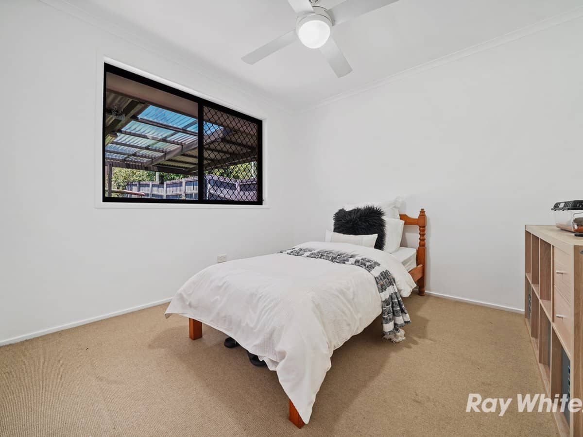 15 Bradley Street, SPRINGWOOD - Thumbnail 13