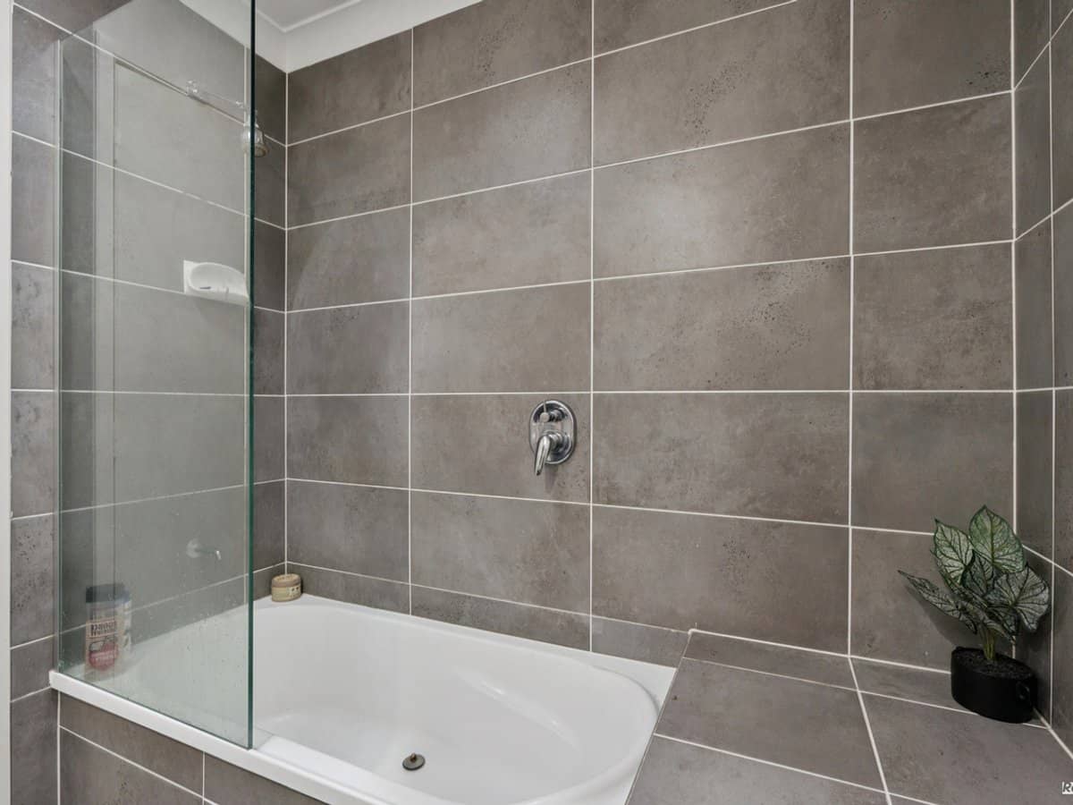 93 Stanley Street, BRENDALE - Thumbnail 13