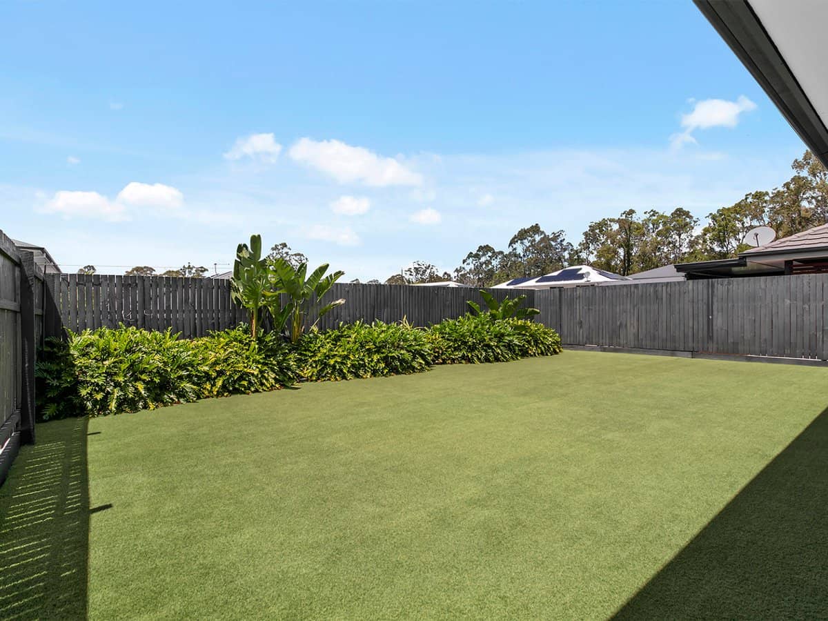 46 Needham Place, BRIDGEMAN DOWNS - Thumbnail 3