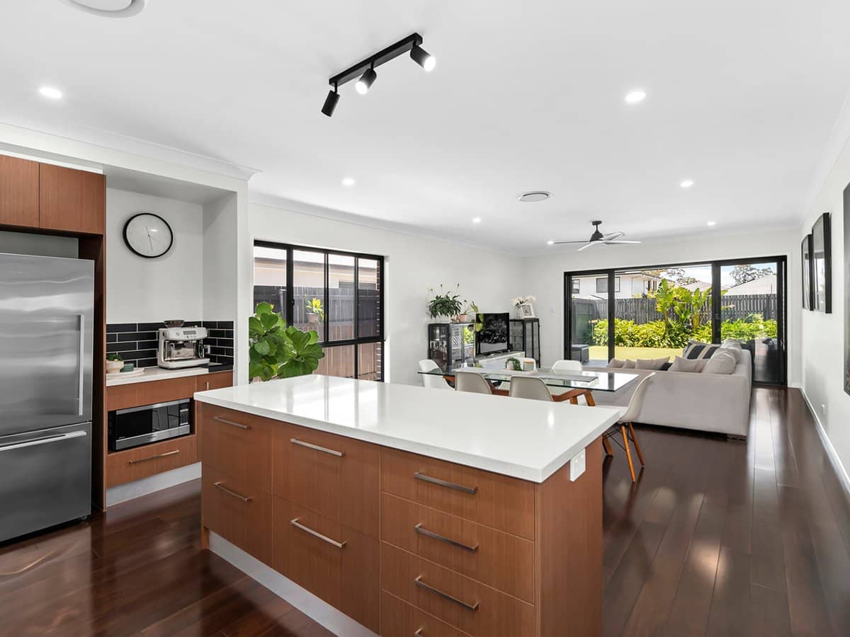 46 Needham Place, BRIDGEMAN DOWNS - Thumbnail 11