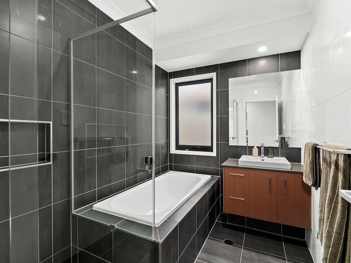 46 Needham Place, BRIDGEMAN DOWNS - Thumbnail 18