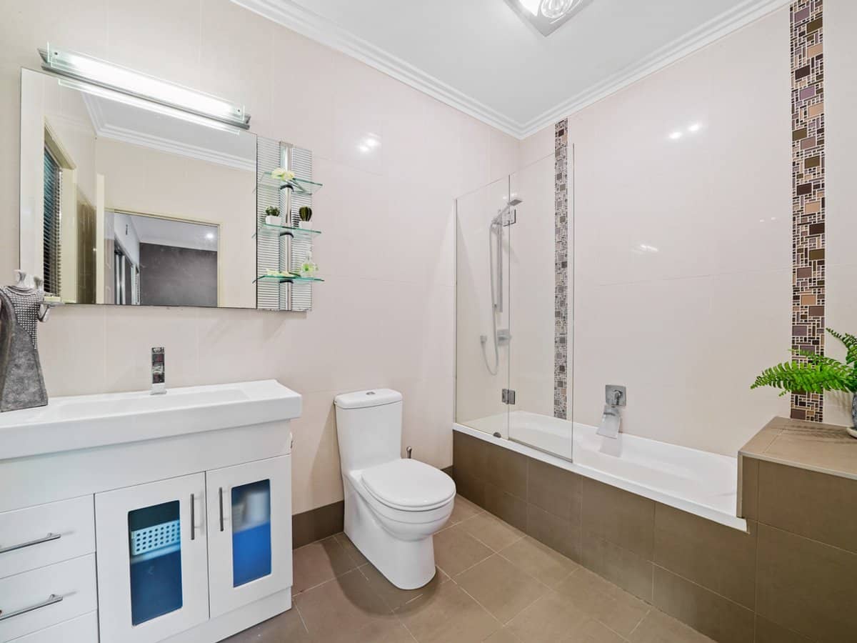 97 Wildsoet Street, BURBANK - Thumbnail 2