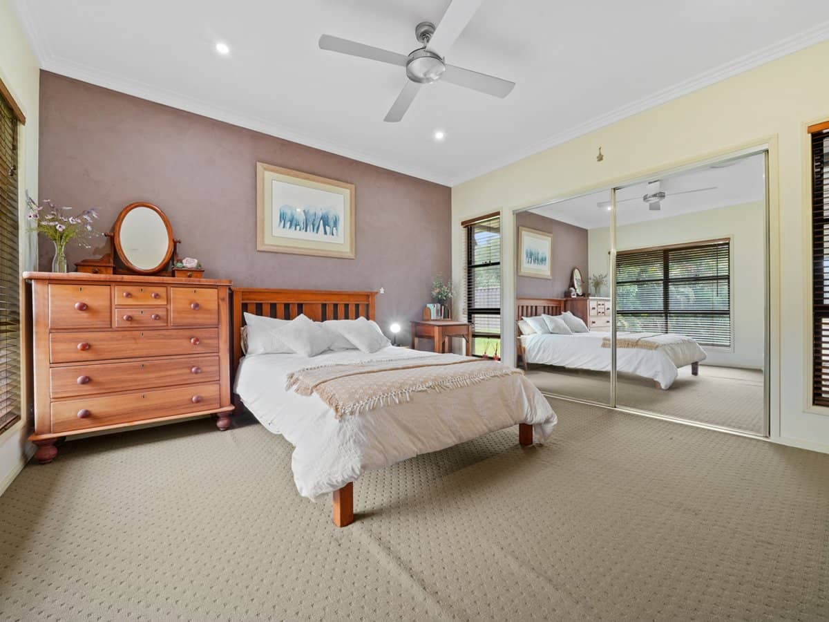 97 Wildsoet Street, BURBANK - Thumbnail 13