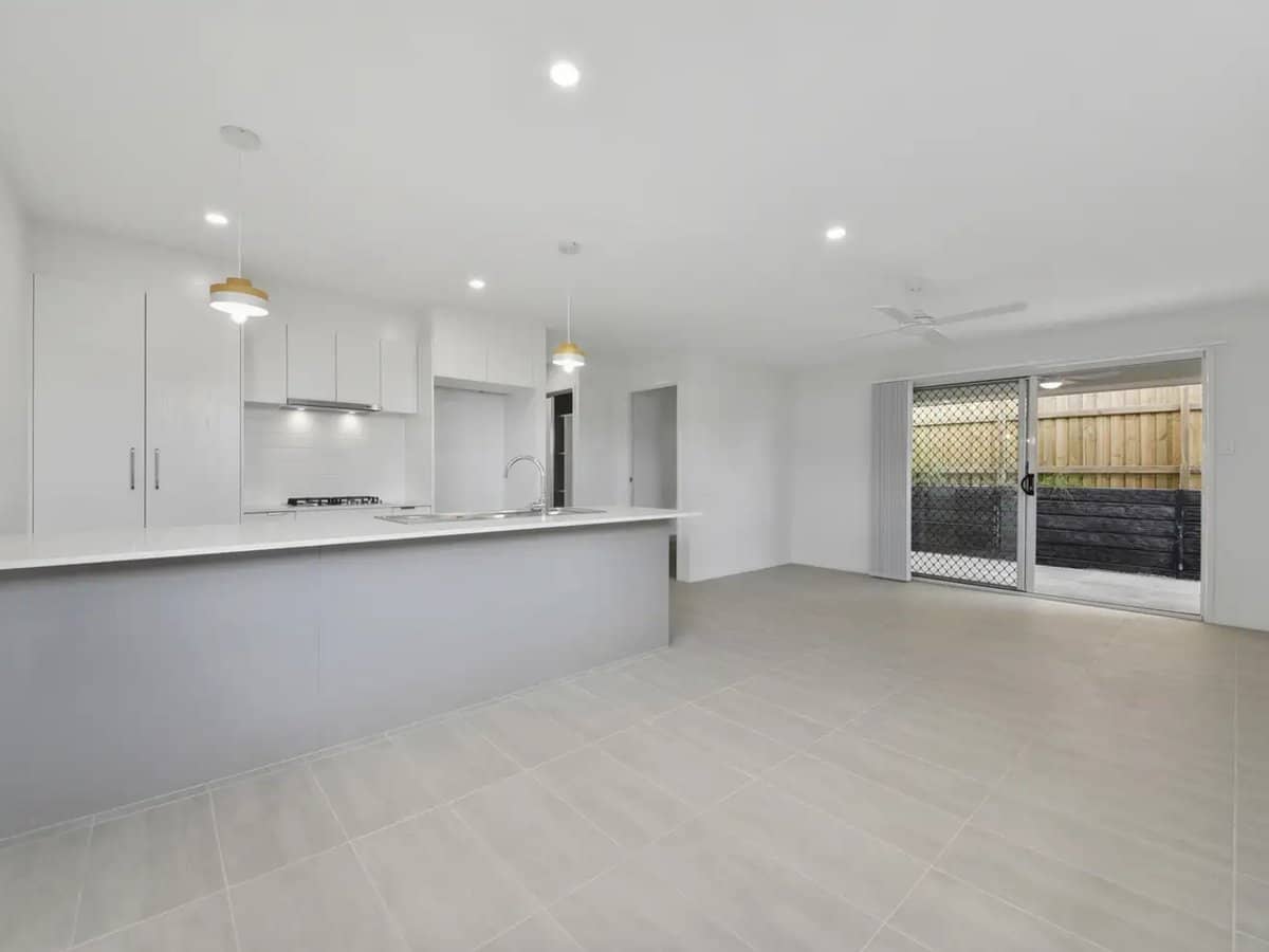 50 Blackberry Way, RIPLEY - Thumbnail 2