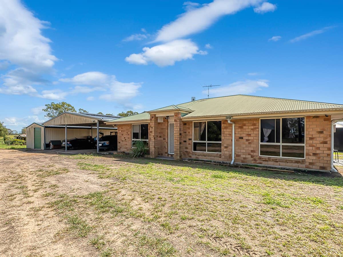 514 Clarendon Road, CLARENDON - Thumbnail 2