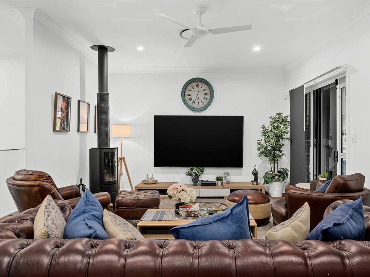 91 Saturn Crescent, BRIDGEMAN DOWNS - Thumbnail 6