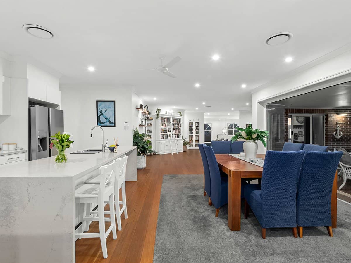 91 Saturn Crescent, BRIDGEMAN DOWNS - Thumbnail 8