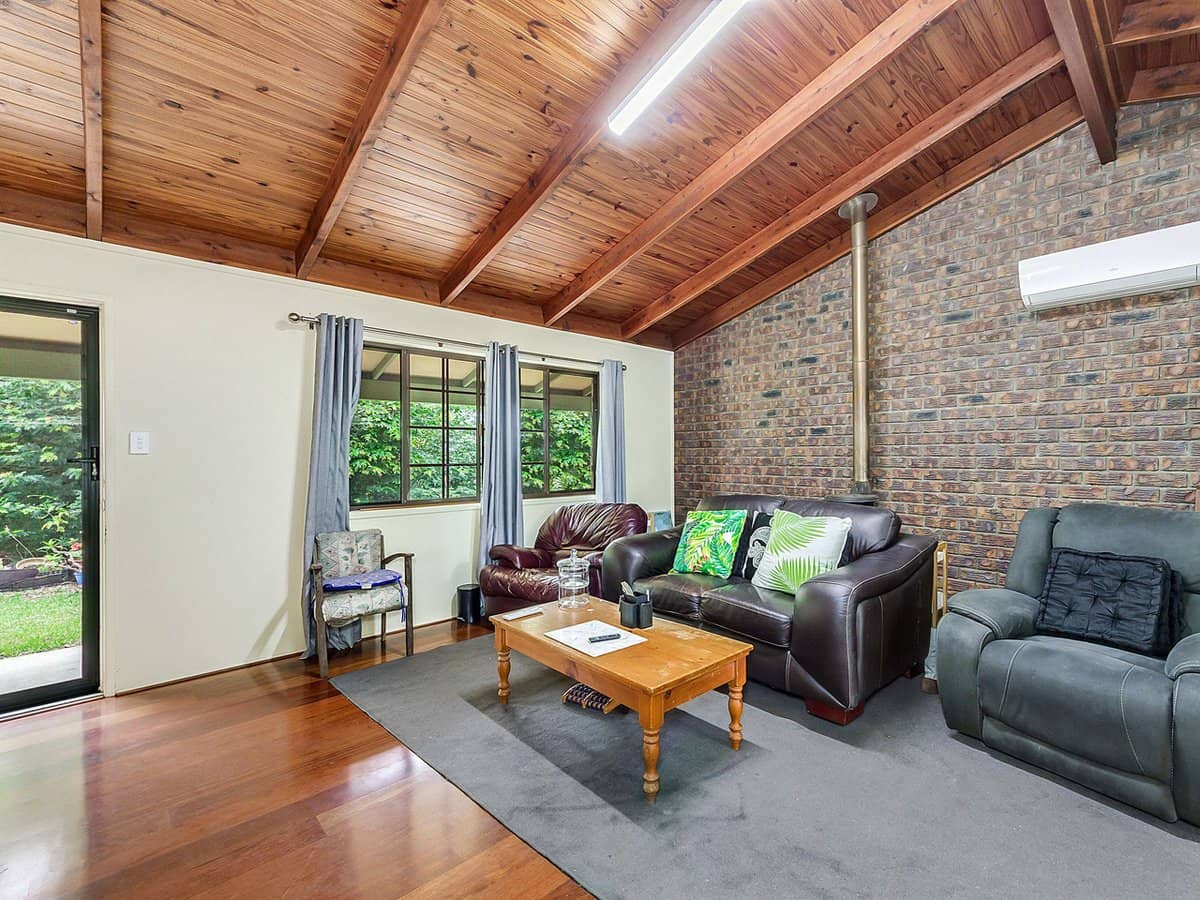 5-11 McLoughlin Road, MORAYFIELD - Thumbnail 6