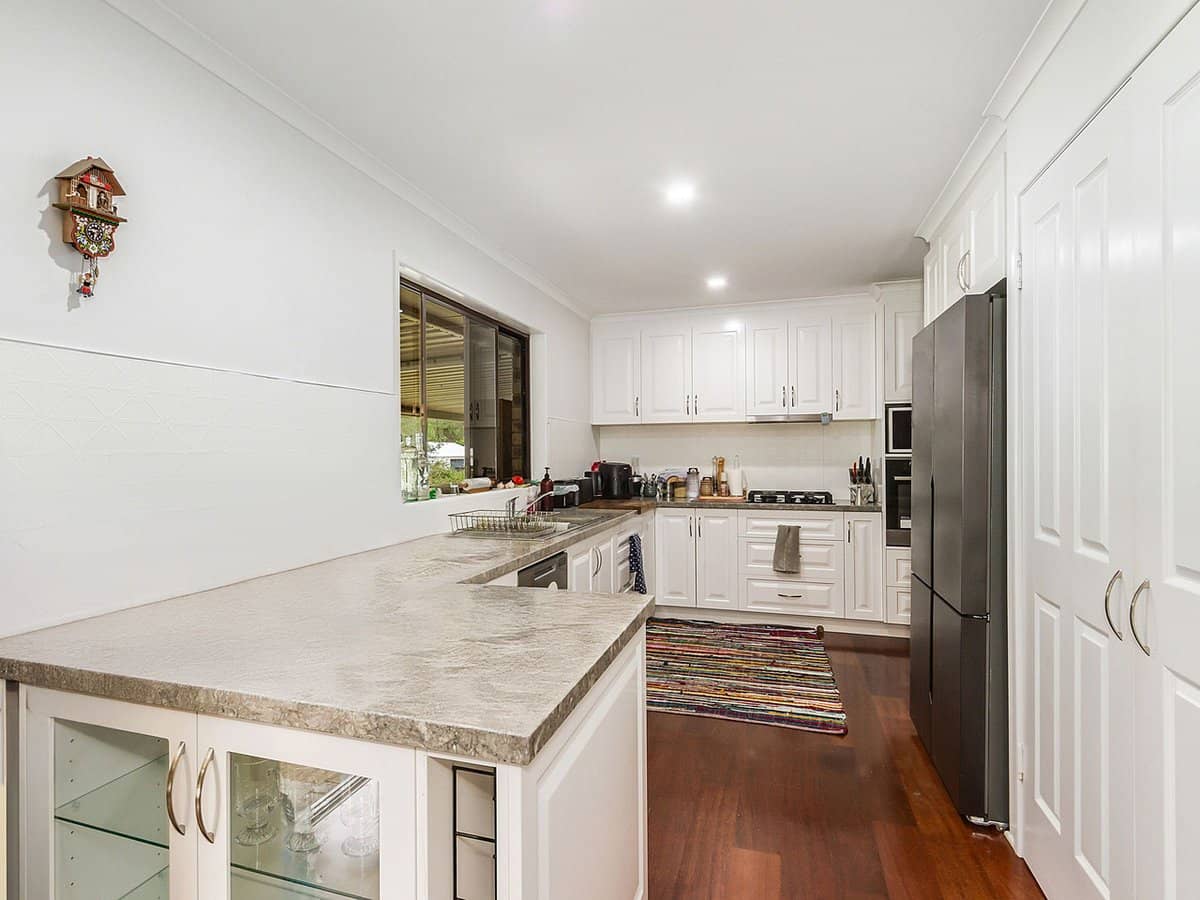 5-11 McLoughlin Road, MORAYFIELD - Thumbnail 7