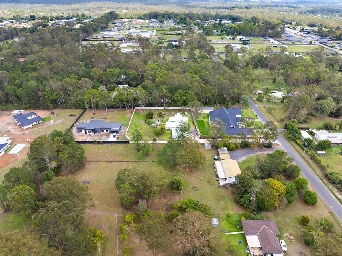 5-11 McLoughlin Road, MORAYFIELD - Thumbnail 16