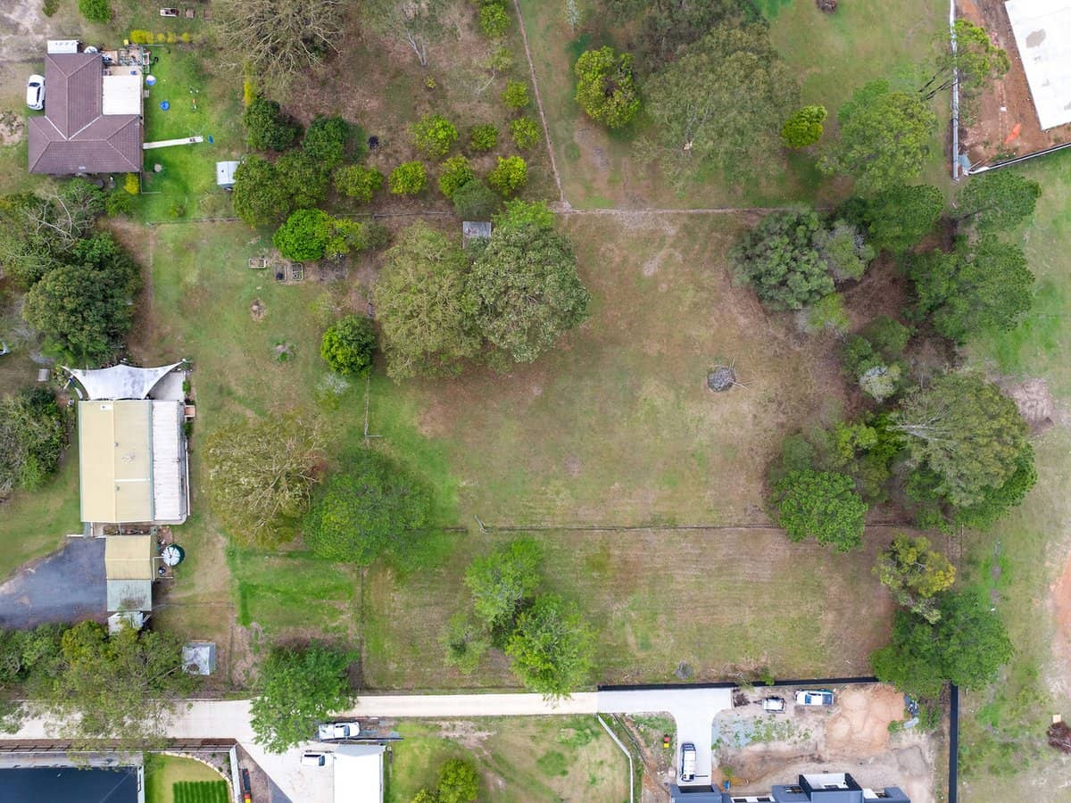 5-11 McLoughlin Road, MORAYFIELD - Thumbnail 23