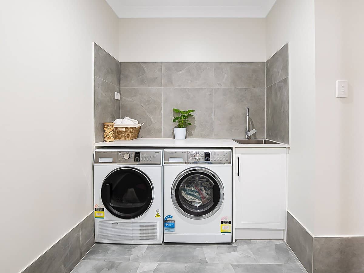 24 James Josey Avenue, SPRINGFIELD LAKES - Thumbnail 18