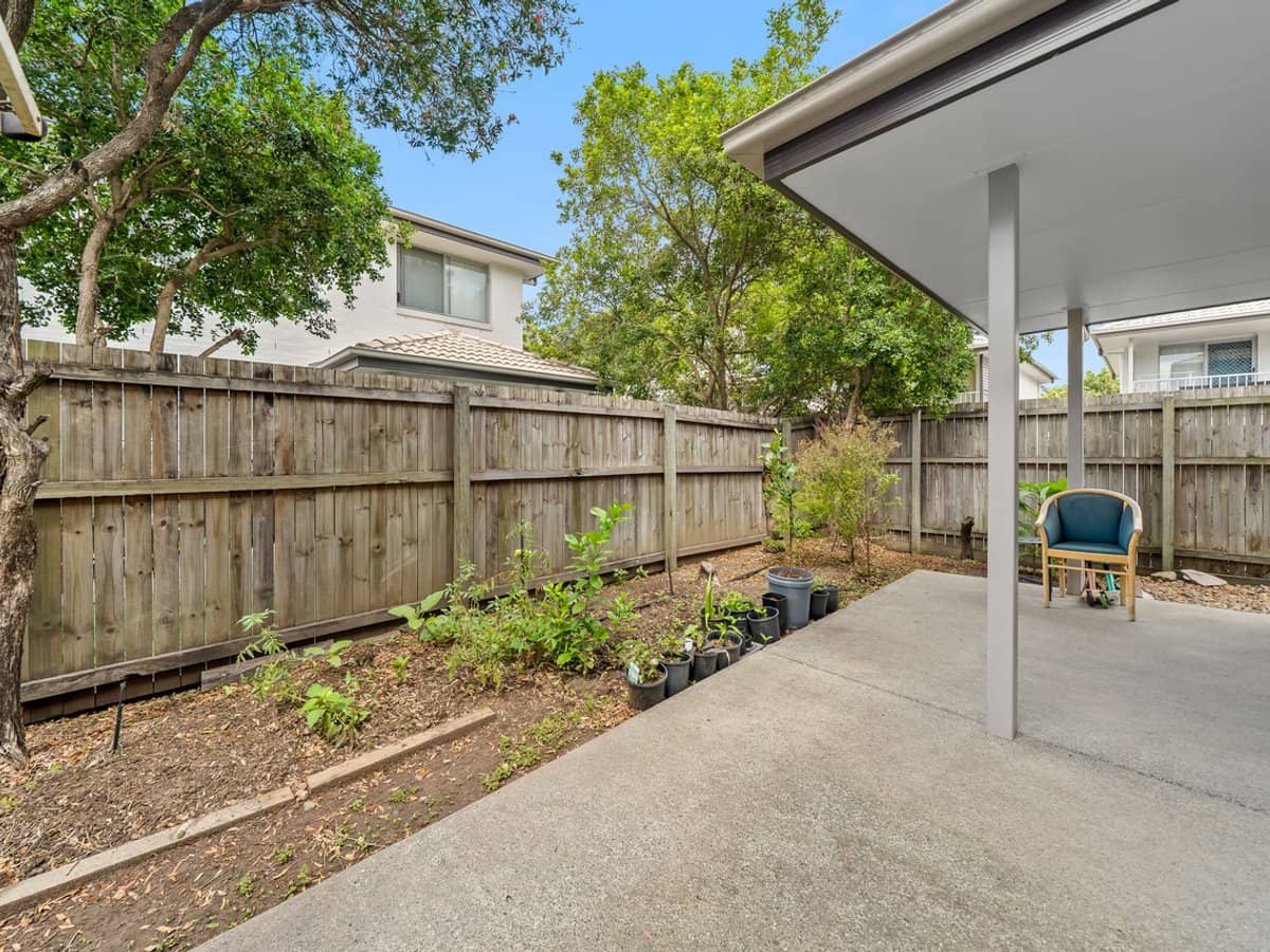 16 Bluebird Avenue, ELLEN GROVE - Thumbnail 17