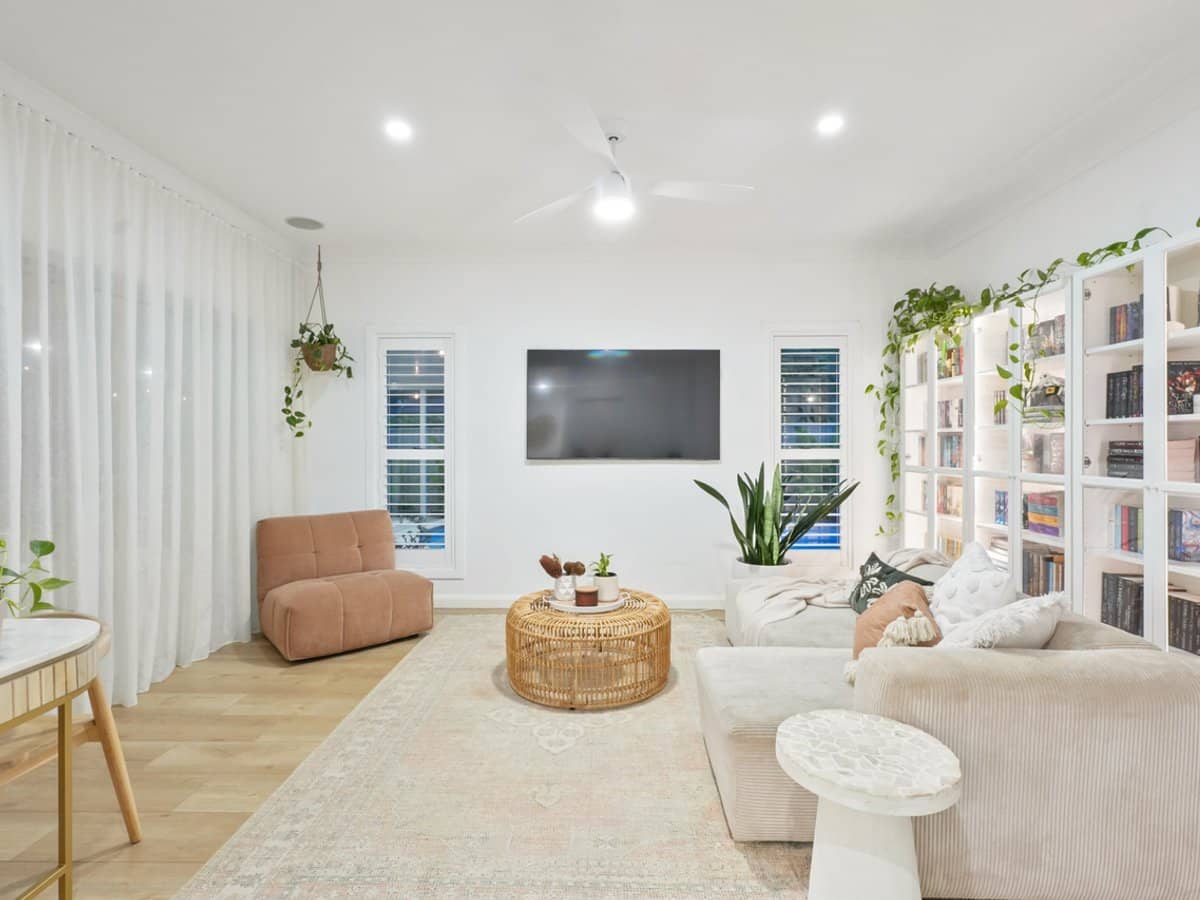 9 Emerson Drive, BONOGIN - Thumbnail 8