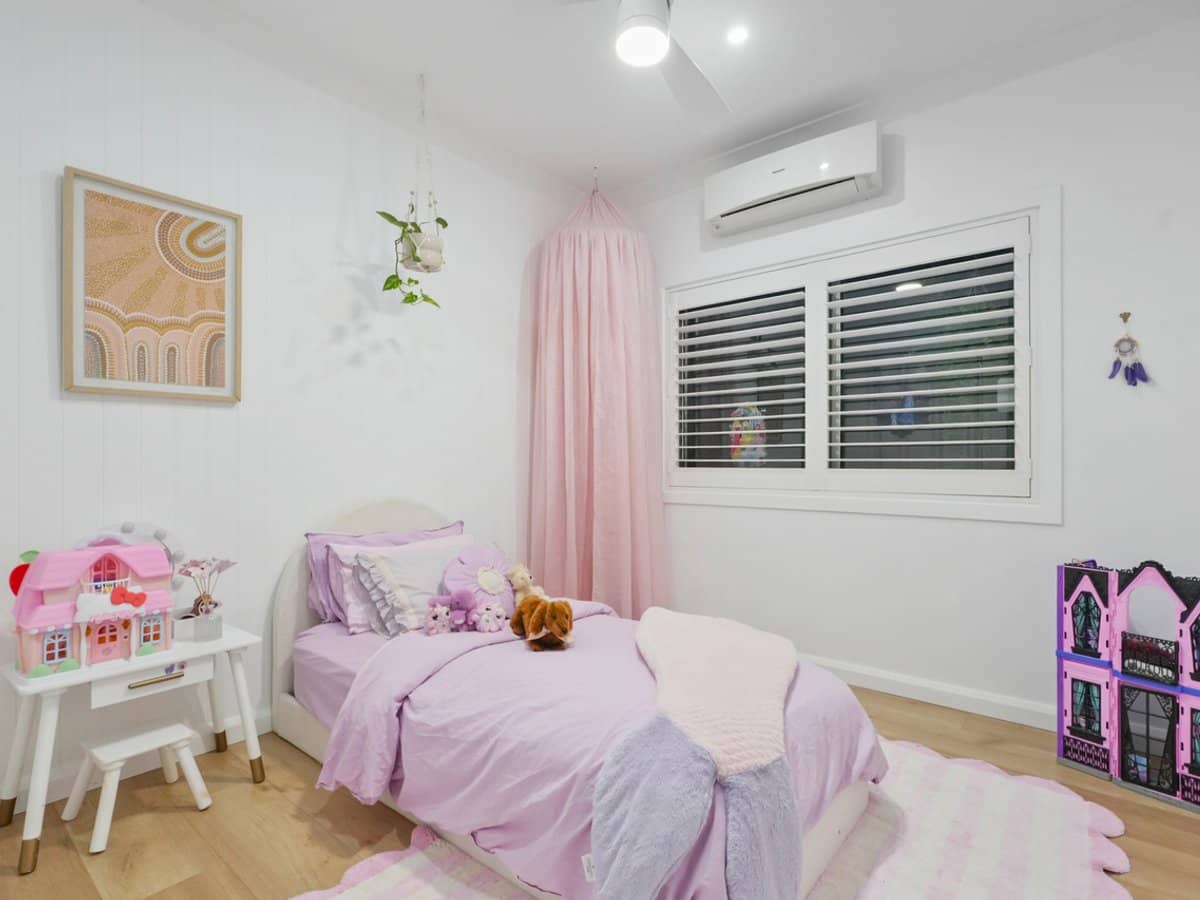 9 Emerson Drive, BONOGIN - Thumbnail 17