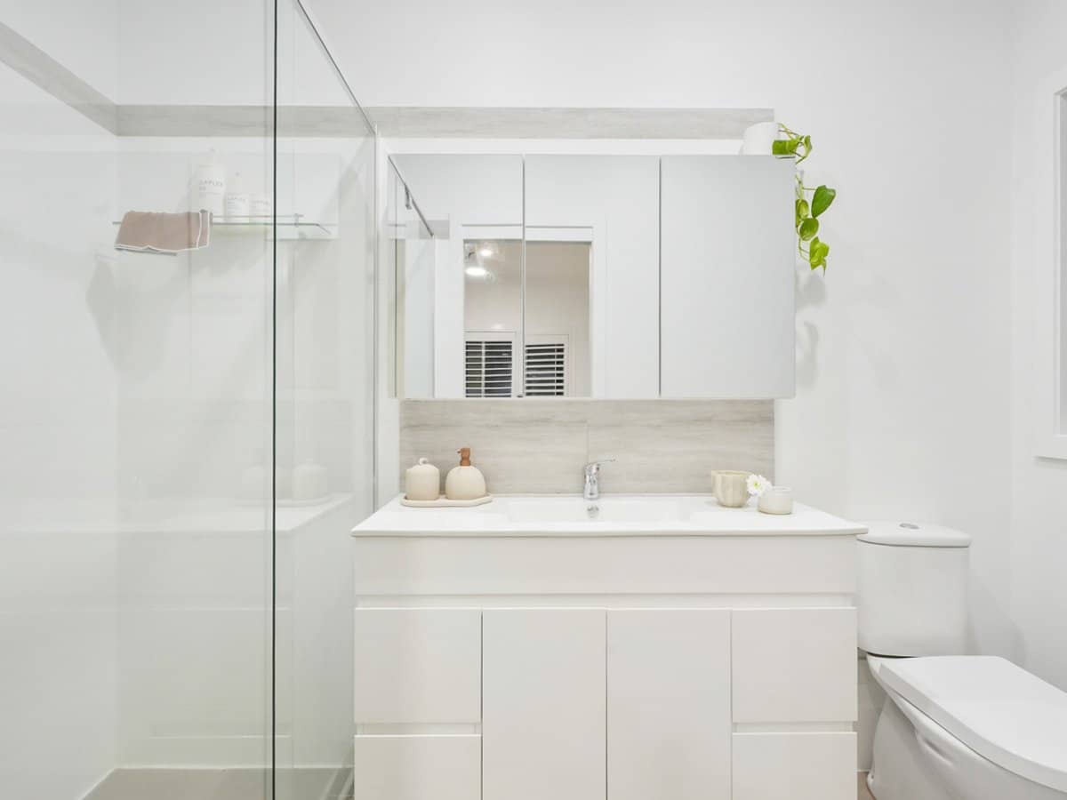 9 Emerson Drive, BONOGIN - Thumbnail 19