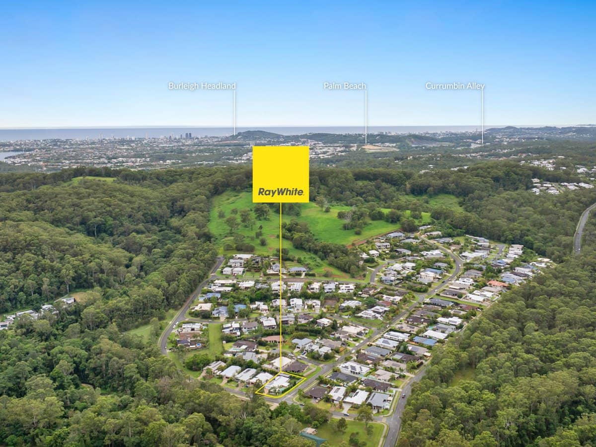 9 Emerson Drive, BONOGIN - Thumbnail 27