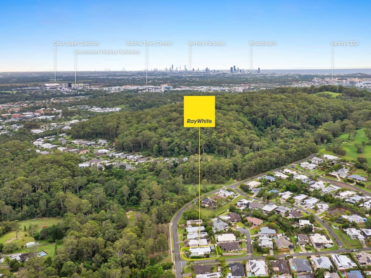 9 Emerson Drive, BONOGIN - Thumbnail 30