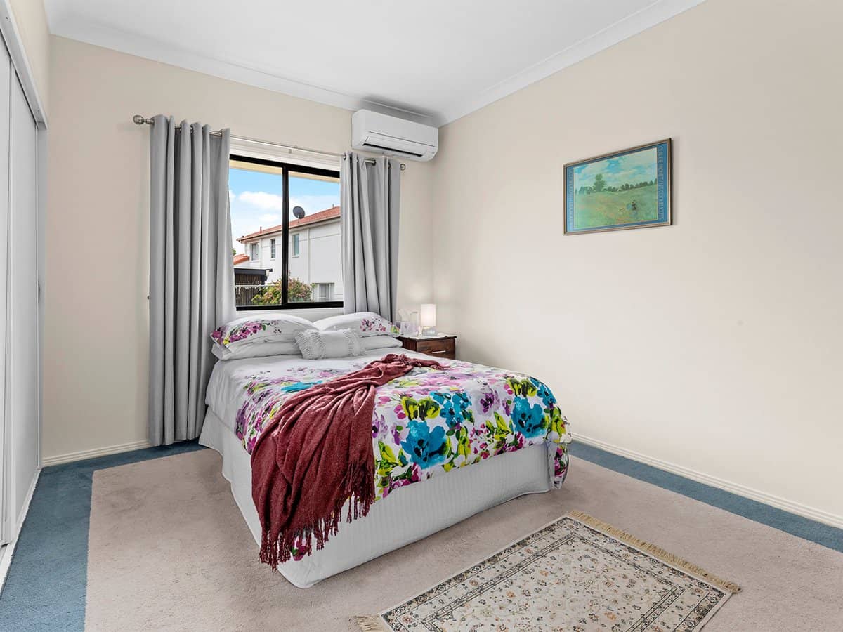 6 Waterford Place, BRIDGEMAN DOWNS - Thumbnail 9