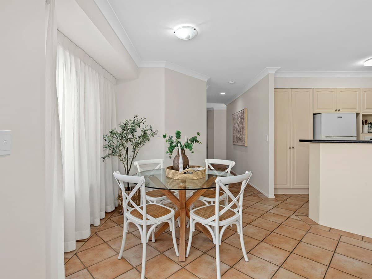 170 Galaxy Street, BRIDGEMAN DOWNS - Thumbnail 8