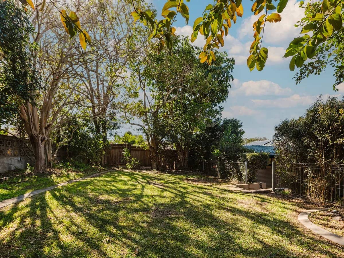 28 Gordon Road, FERNY HILLS - Thumbnail 20