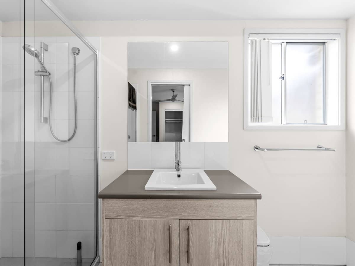 5 Larcom Crescent, REDBANK PLAINS - Thumbnail 10