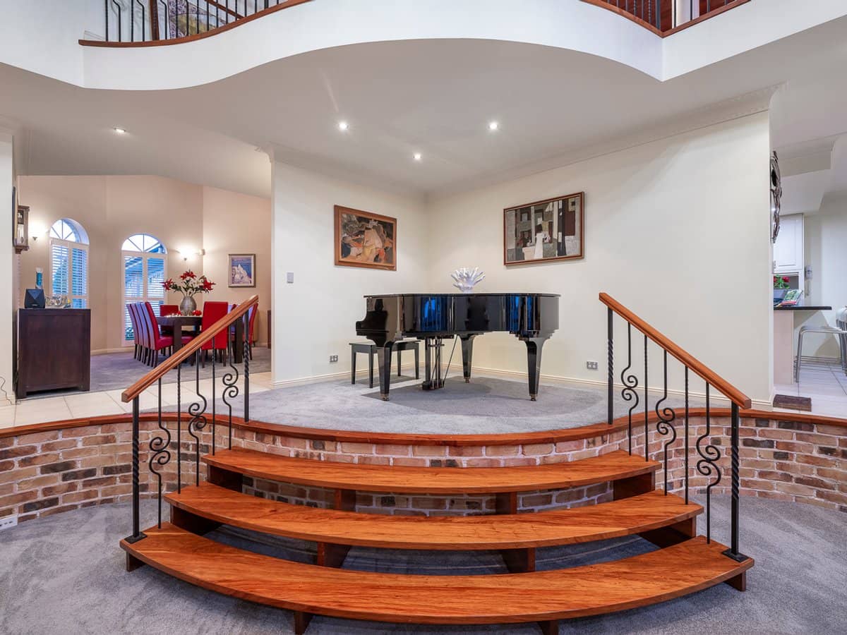 23 Picasso Crescent, CARSELDINE - Thumbnail 8