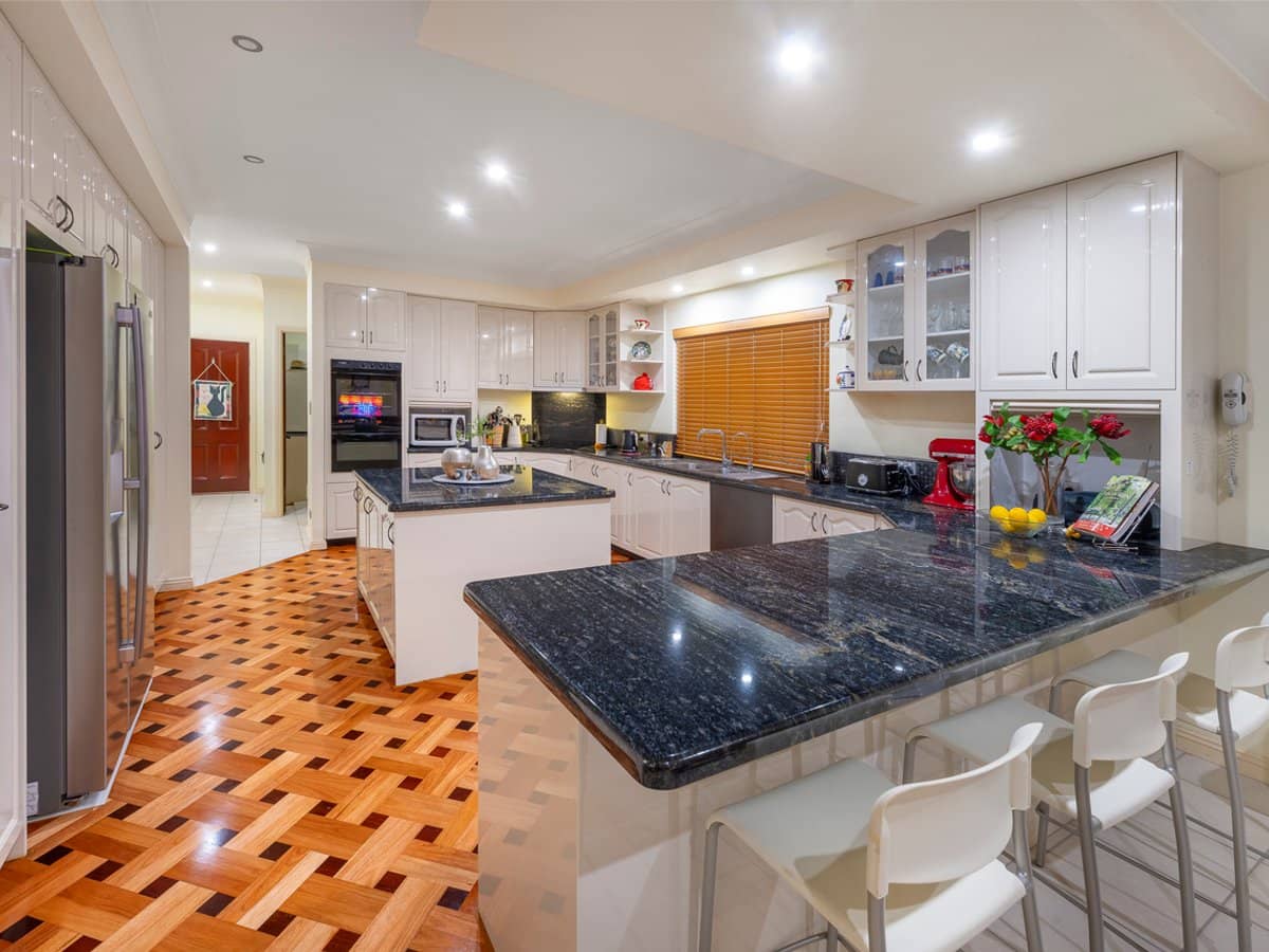 23 Picasso Crescent, CARSELDINE - Thumbnail 10