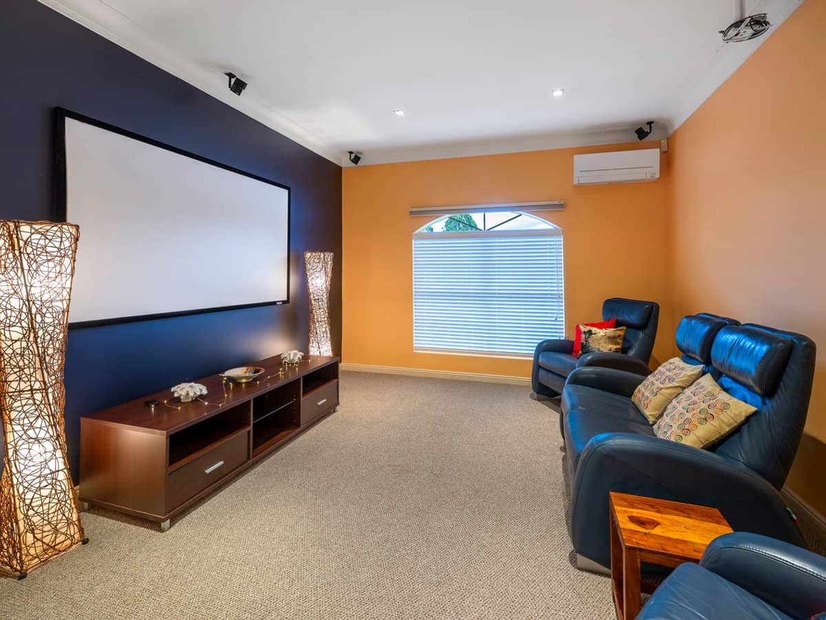 23 Picasso Crescent, CARSELDINE - Thumbnail 12