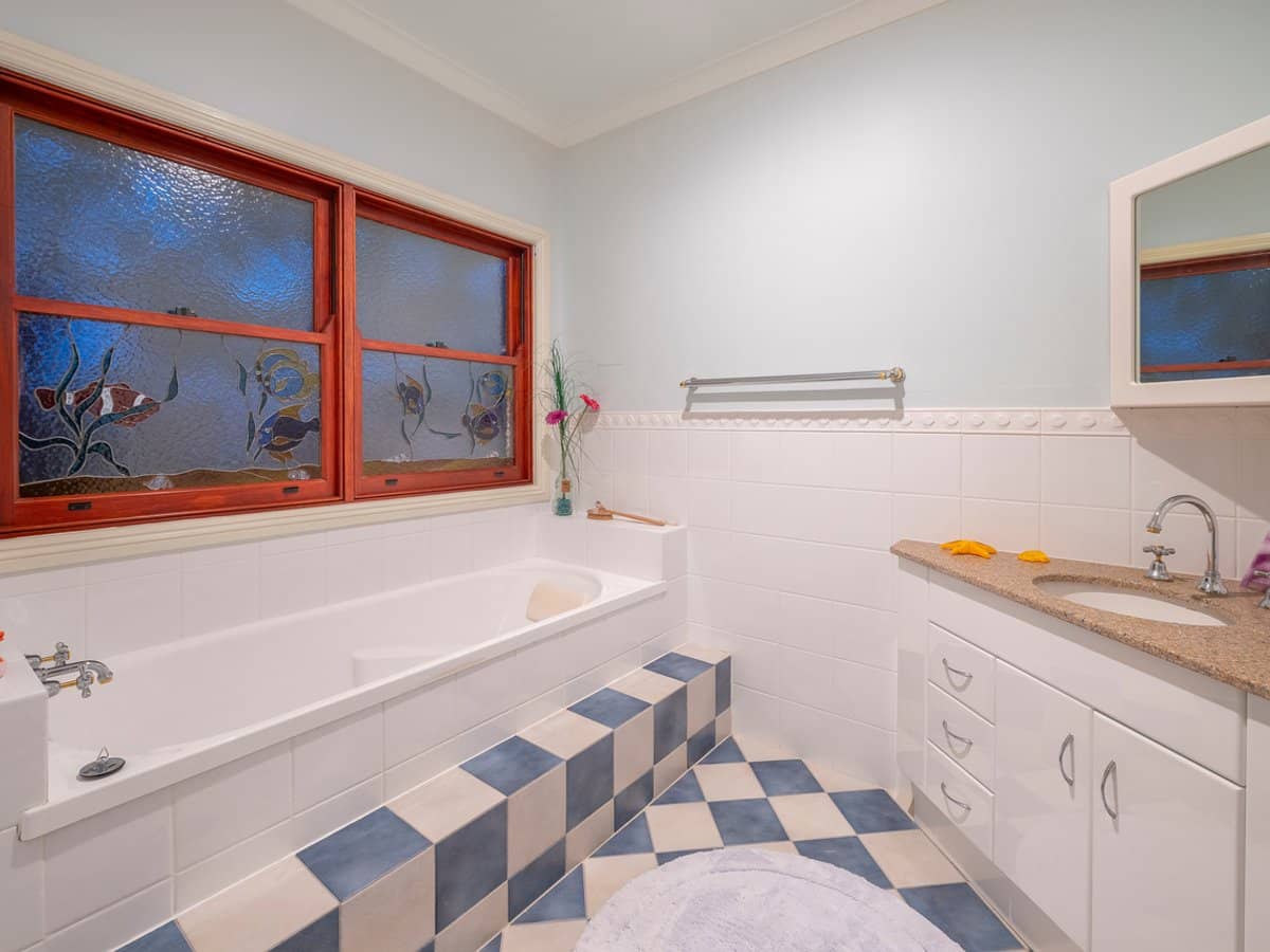 23 Picasso Crescent, CARSELDINE - Thumbnail 21