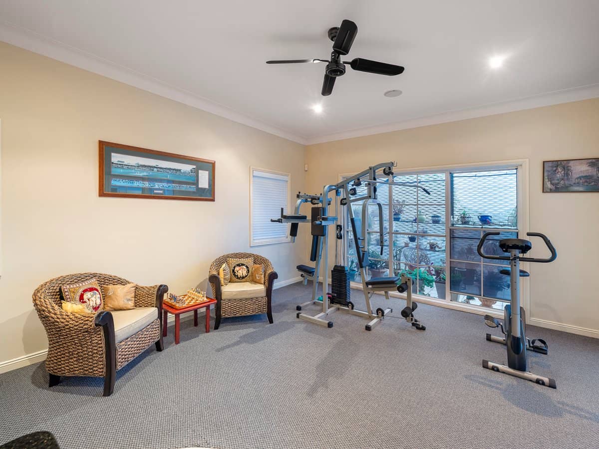 23 Picasso Crescent, CARSELDINE - Thumbnail 23