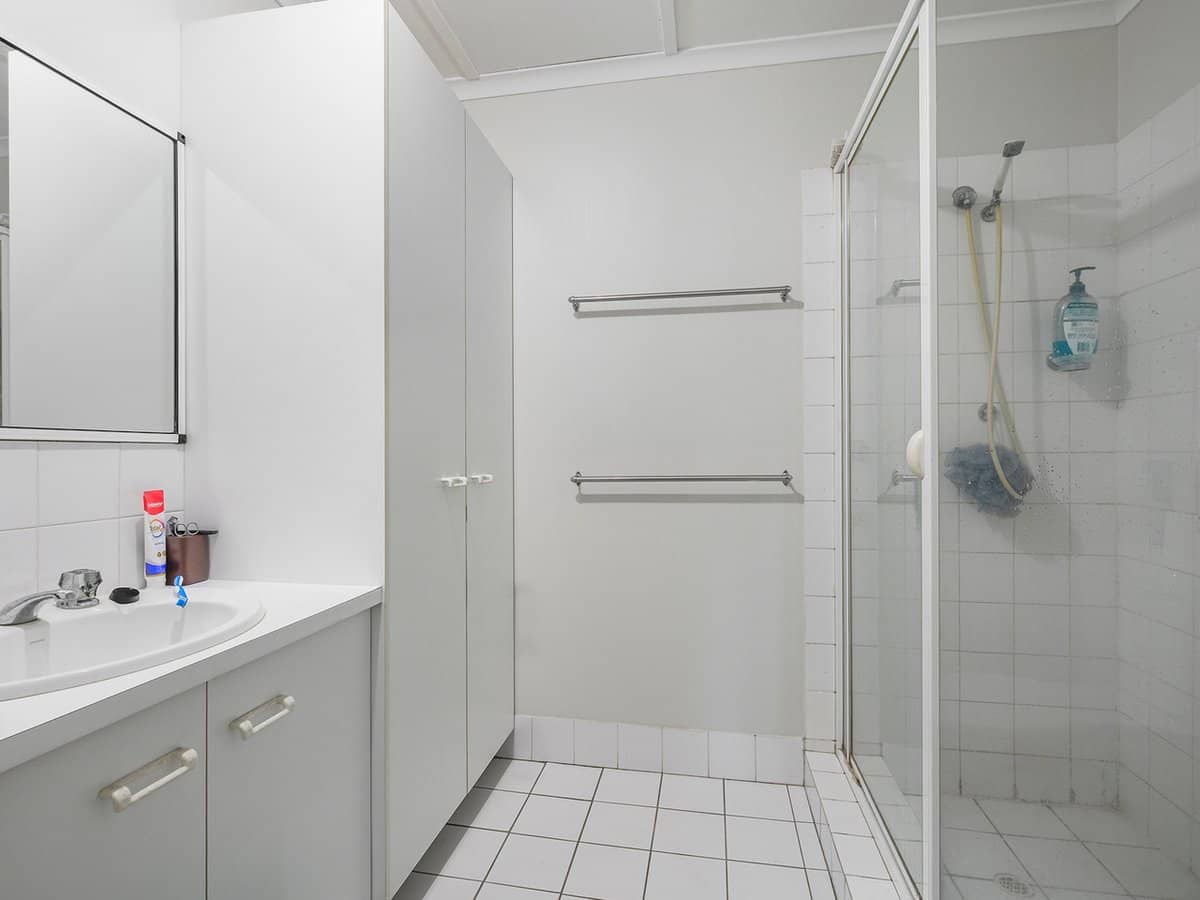 27 Old Logan Road, GAILES - Thumbnail 19