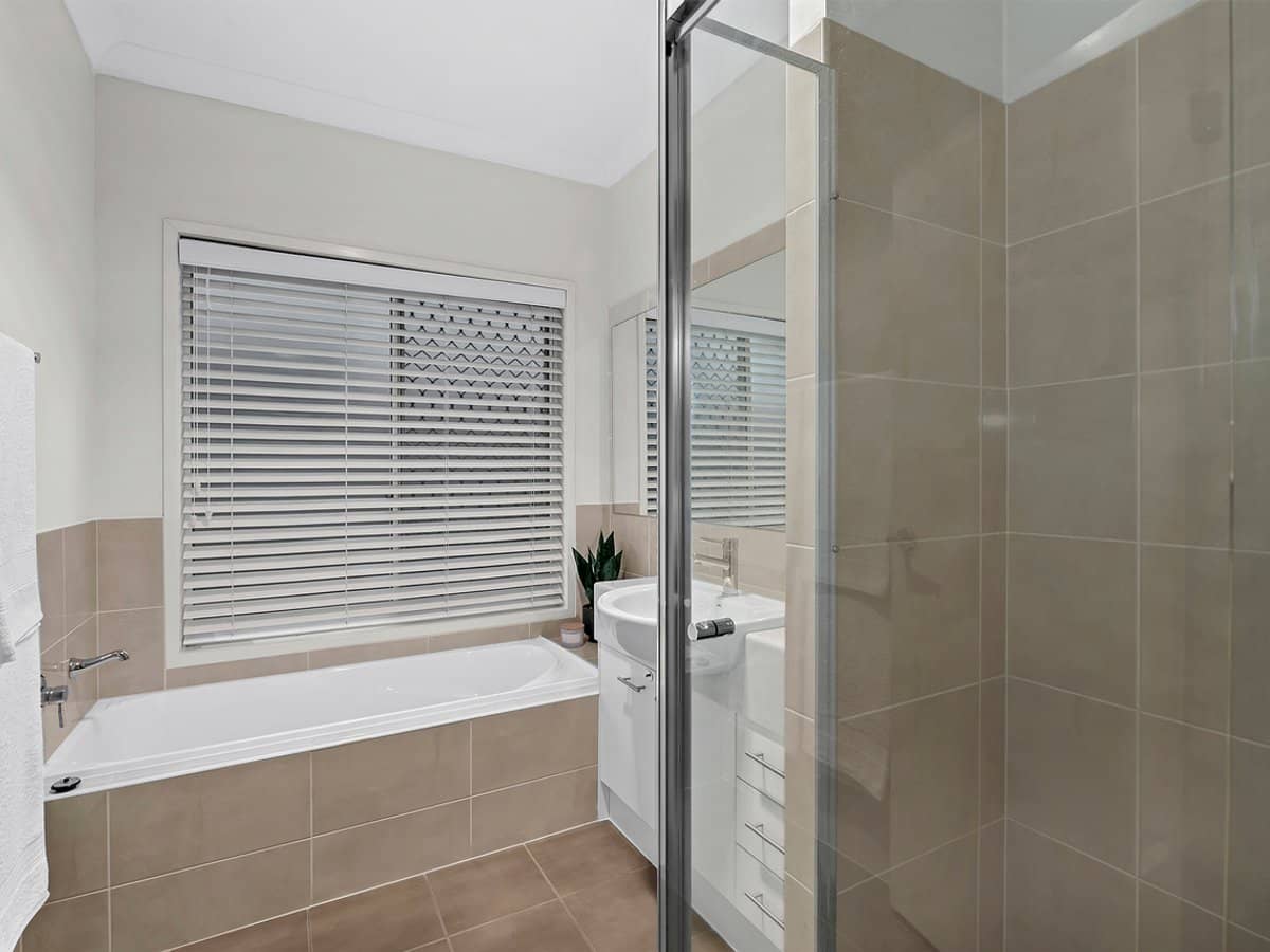 5 Silverbirch Place, BRIDGEMAN DOWNS - Thumbnail 18