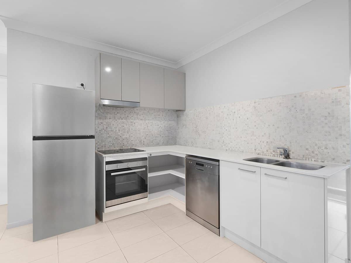 9 Cromwell Court, DOOLANDELLA - Thumbnail 3