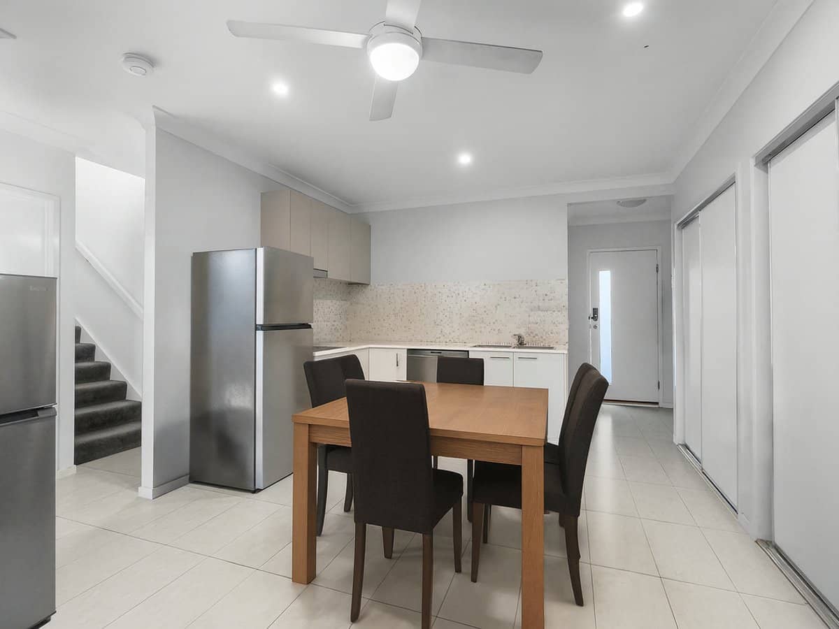 9 Cromwell Court, DOOLANDELLA - Thumbnail 4