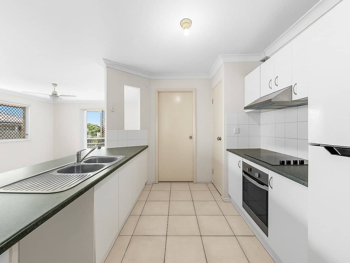 70 Storr Circuit, GOODNA - Thumbnail 2