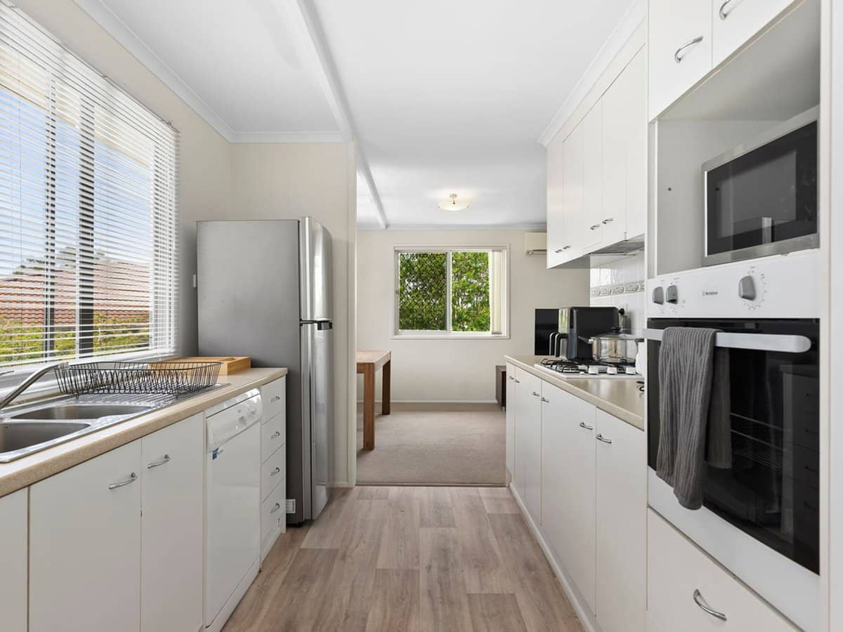 9 Syma Street, CHERMSIDE WEST - Thumbnail 3