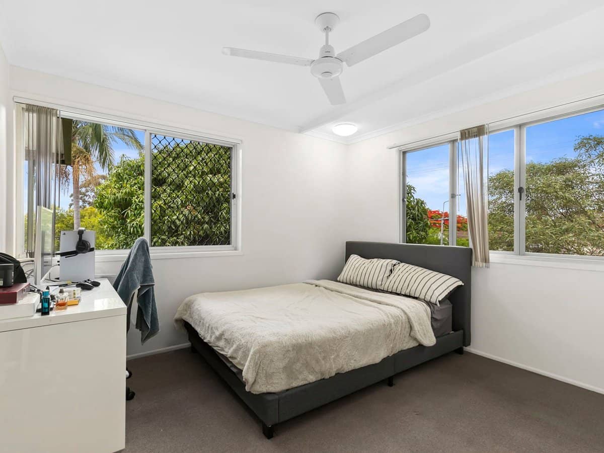 9 Syma Street, CHERMSIDE WEST - Thumbnail 5