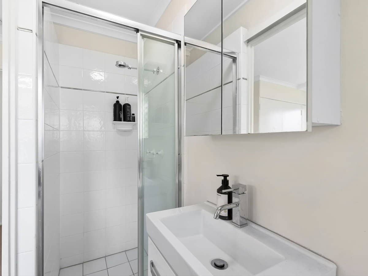 9 Syma Street, CHERMSIDE WEST - Thumbnail 6