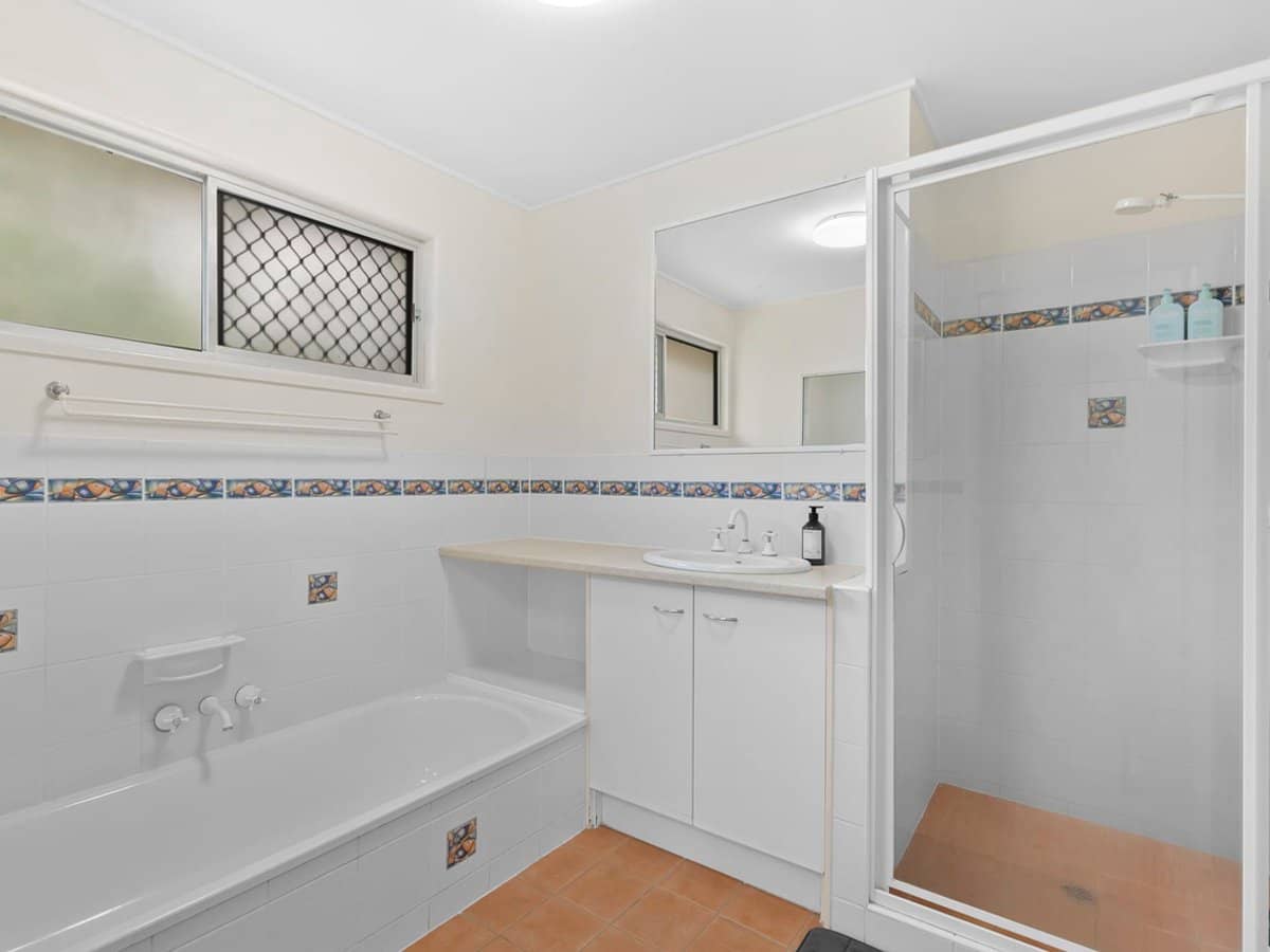 9 Syma Street, CHERMSIDE WEST - Thumbnail 9