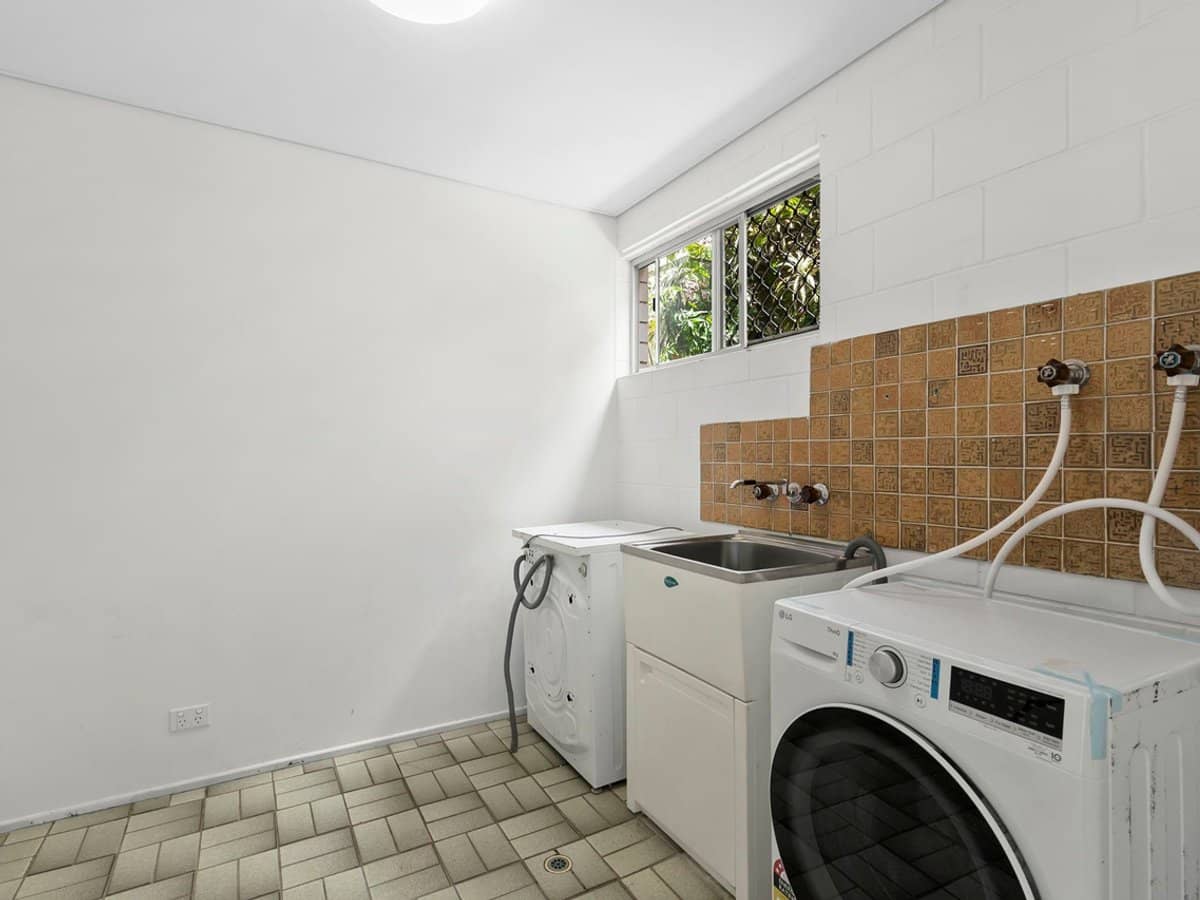 9 Syma Street, CHERMSIDE WEST - Thumbnail 12